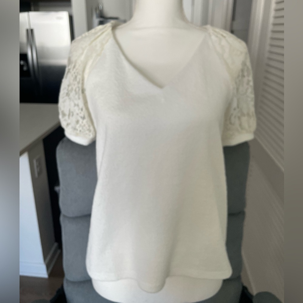 Short Sleeve Laced Tshirt